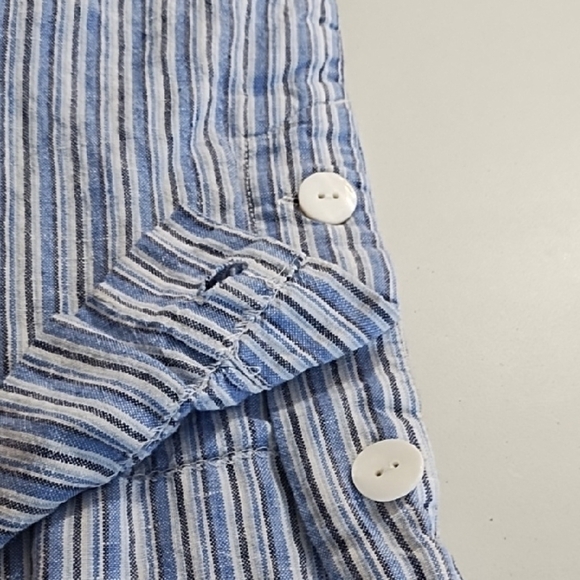 Casual Lagenlook Denim Blue Striped Linen Cropped Pants with Button Accents - Picture 7 of 11
